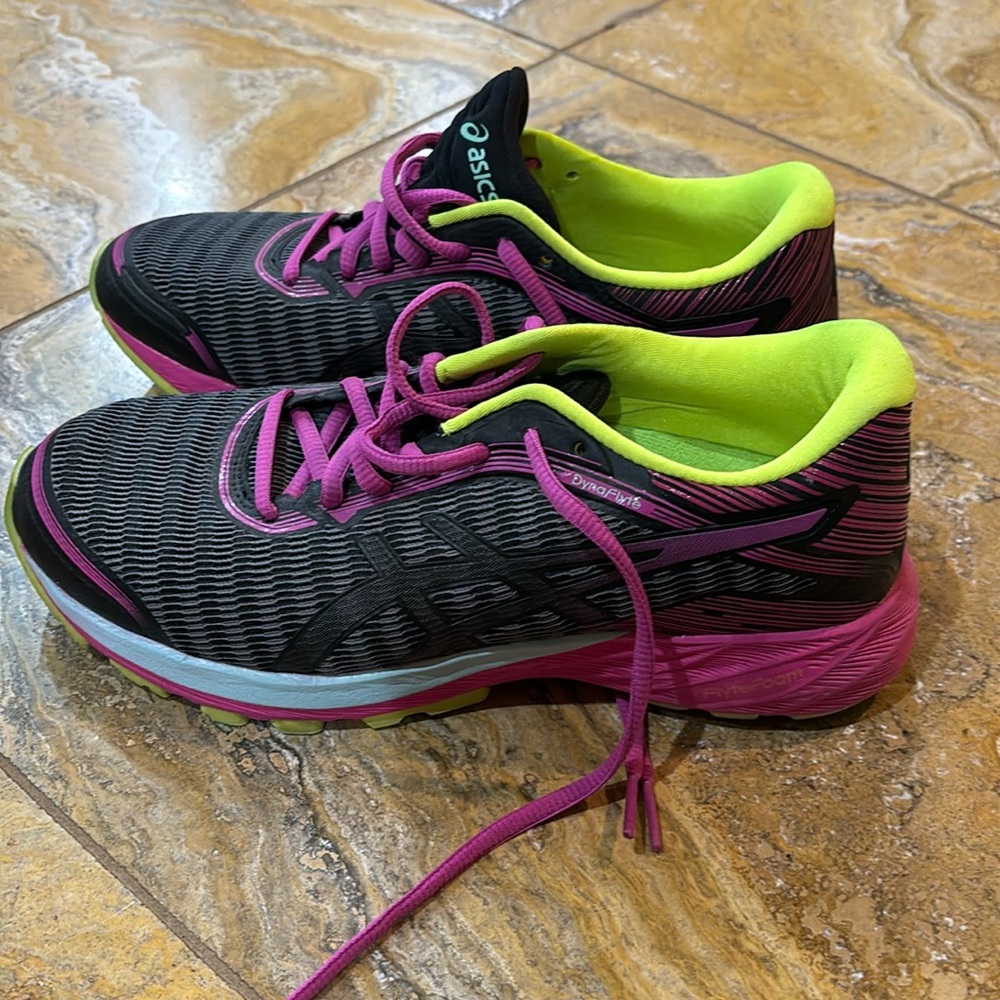 ASICS Size 7.5
